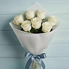7 Белых роз Эдлесс Лав в Грибки Букет 7 Белых роз Эдлесс Лав в Грибки