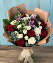 Букет цветов из:  Розы и Альстромерии #REPLACE_PRED# Грибки